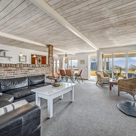 Bjart - 50m To The Fjord By Interhome Casa de Férias *